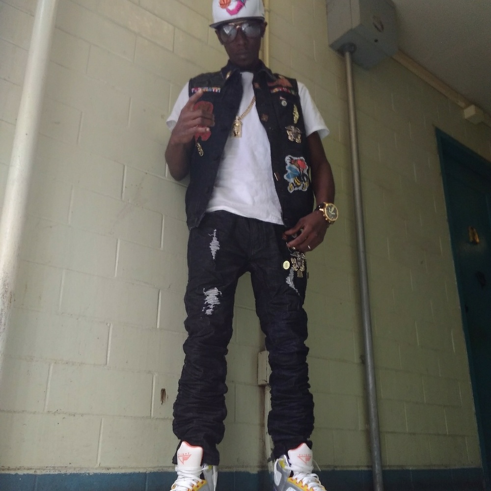 Meet your Posher, Surrone